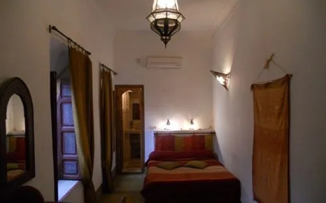 Riad Ineslisa