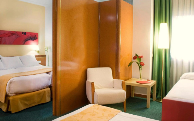 Acacia Suite