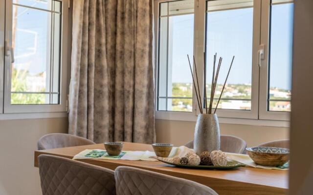 Thomas Villa Hersonissos - Private Pool - Sleeps 6