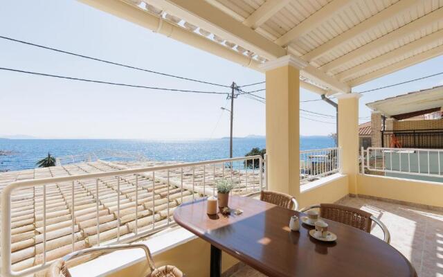 Salt and Sun Apartments by Konnect, Kaminaki Beach