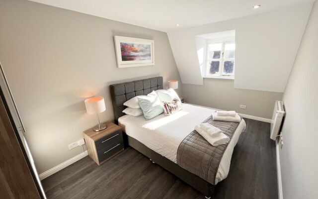 Beautiful central apartment with parking