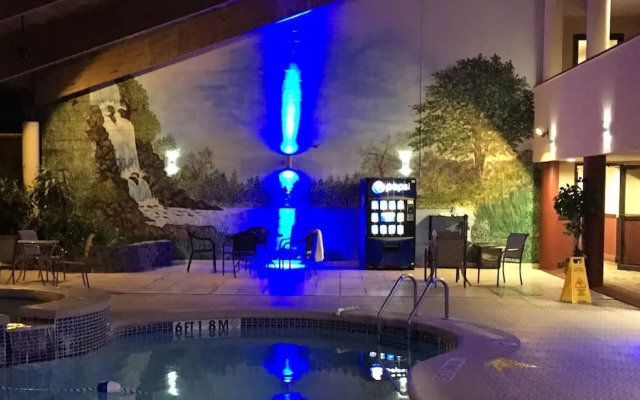 Grand Prairie Hotel