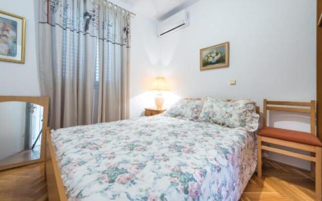 View Port Apartment
