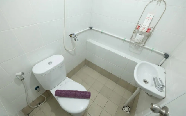 Exclusive 2Br Near Shopping Center Bassura City Apartment