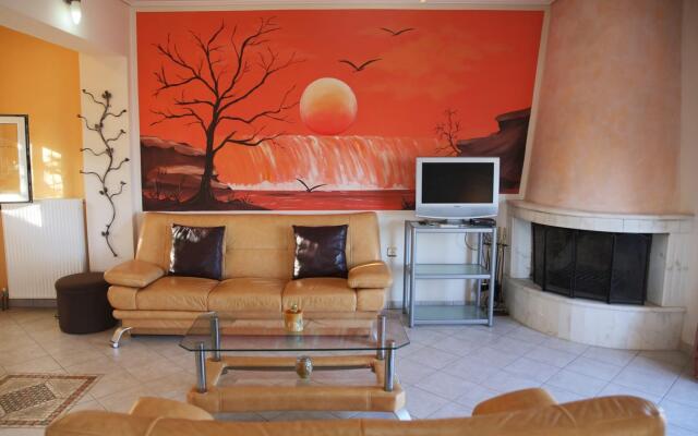 Schinias Bright Spacious Maisonette-panoramic View