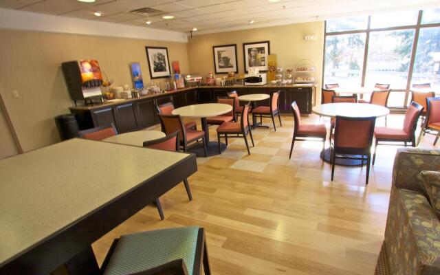 Hampton Inn Clarks Summit