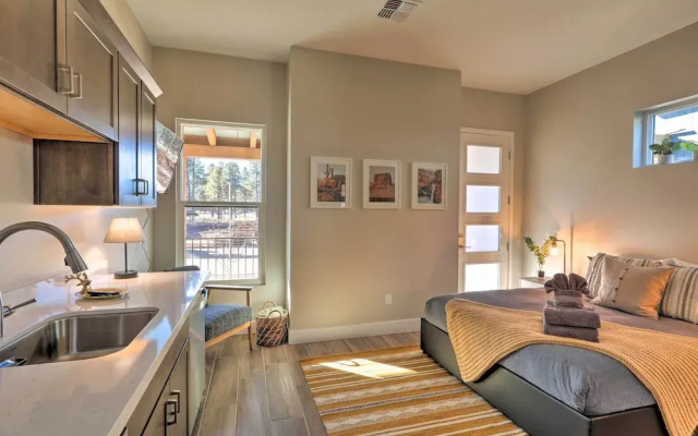 Flagstaff Home w/ Patios + Mount Humphries Views!