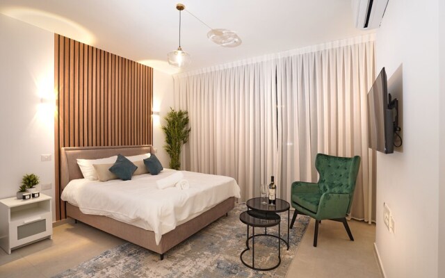 Hi - Yam SeaView Apartments & Suites