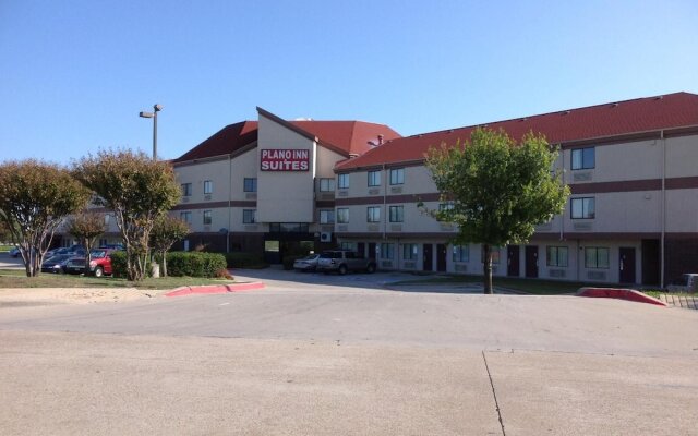 Plano Inn & Suites