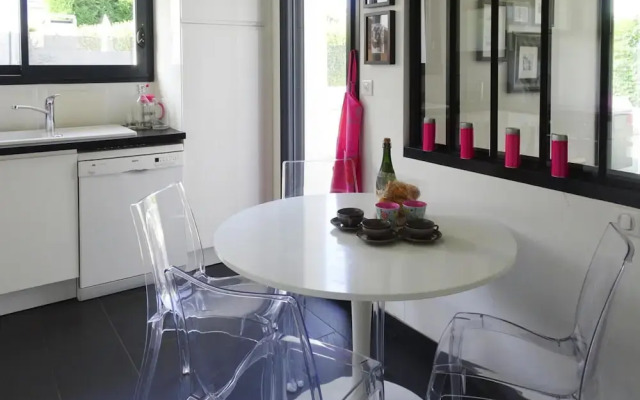 Modern Holiday Home in a Quiet Location in Benodet