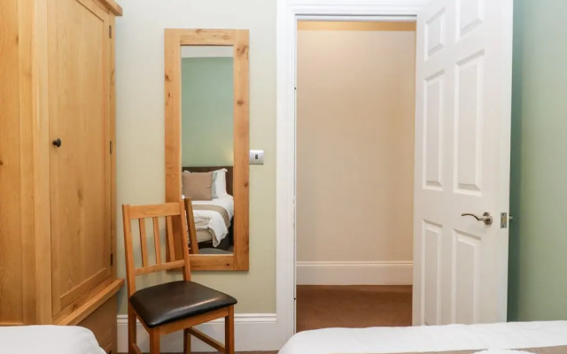 Carlton House Apartment 1