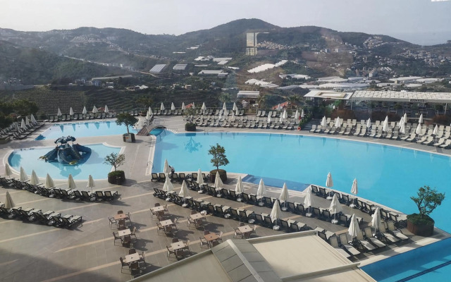 Goldcity Hotel