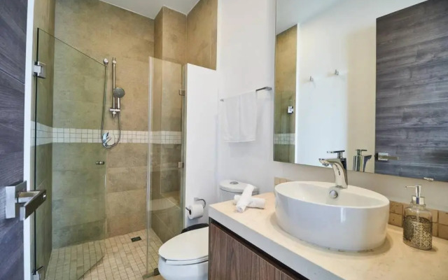 2 Bedroom PH with Rooftop & Jacuzzi in Aldea Zama