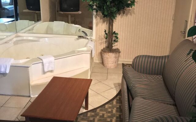 Home Town Inn