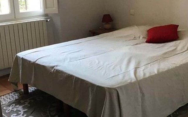 Quaint Villa in Aix-en-provence With Sauna