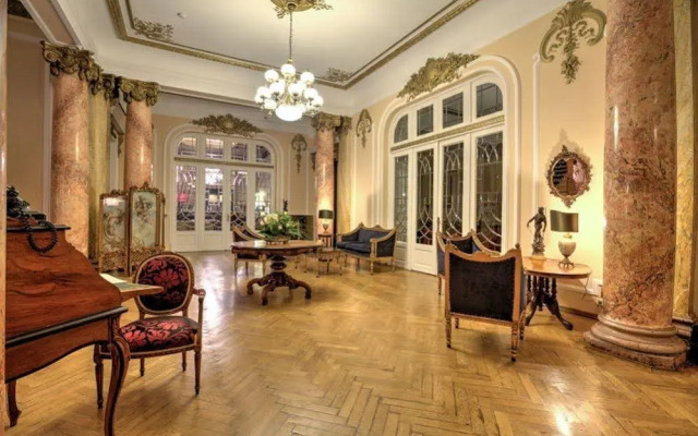 Hotel Grand