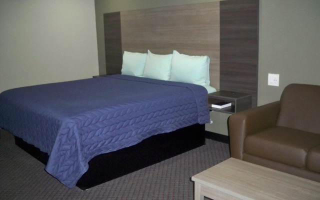 Scottish Inn & Suites