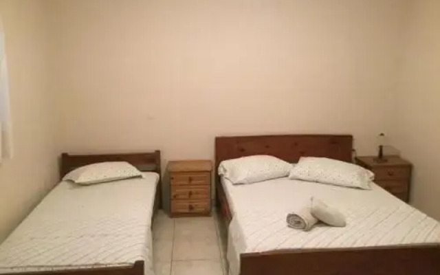 Ntinas House