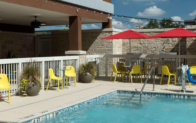 Home2 Suites by Hilton Fort Worth Cultural District