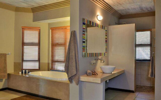 Stonehill River Lodge