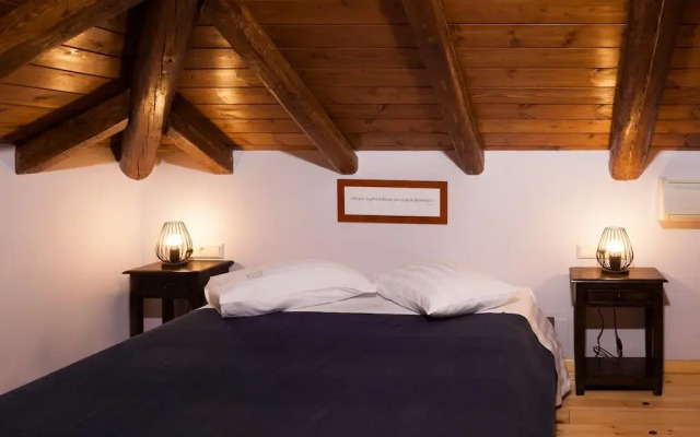 Barbarella Deluxe Maisonette