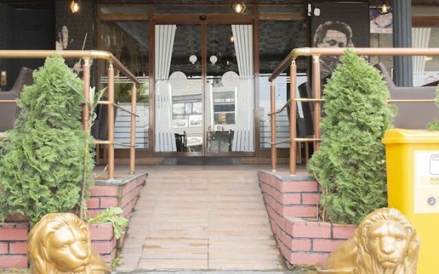 Ers Li̇fe Ai̇rport Hotel