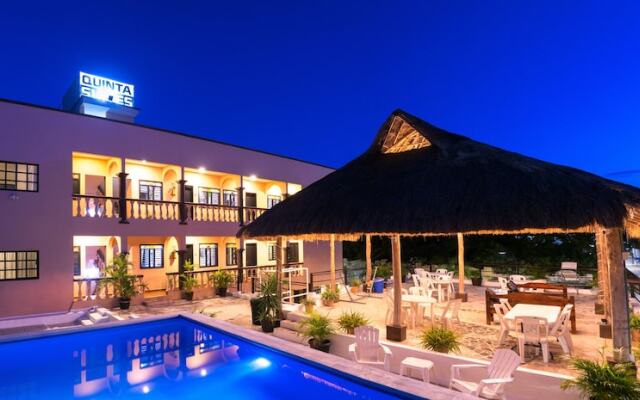 Quinta Suites