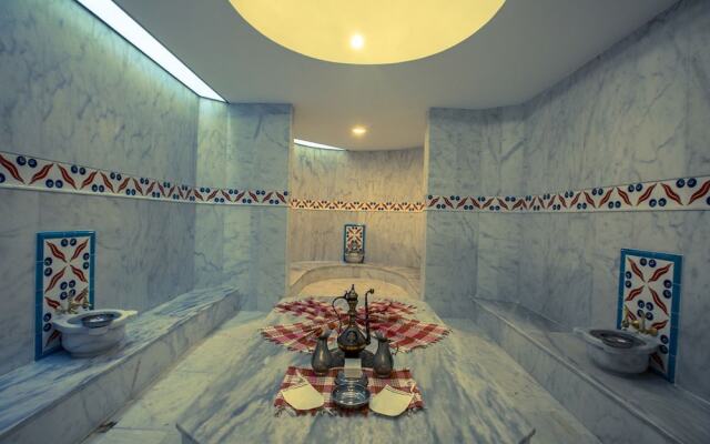 Larina Ninova Thermal Spa & Hotel