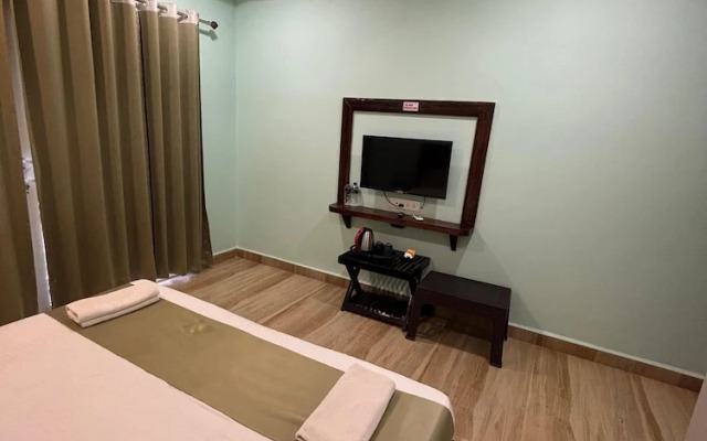 The Leisure Cave Arambol Goa