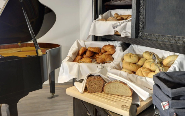 Skycity Hotel Atrigon