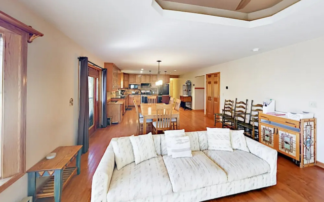 487 GCR 647 House 5 Bedrooms 3.5 Bathrooms Home - фото 2