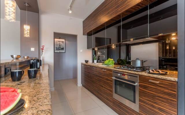 P&O Apartments Center