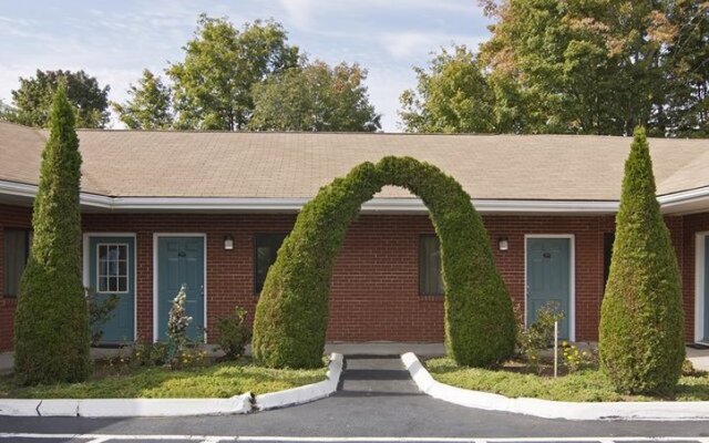 Americas Best Value Inn - Branford
