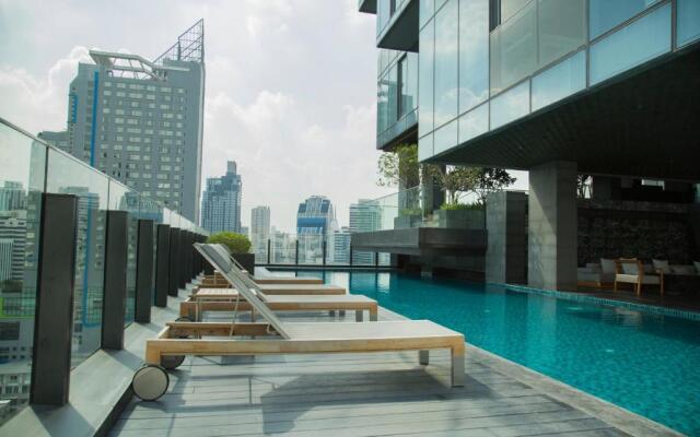 Circle Sukhumvit 11#Luxury#Pool#Gym#BTS Nana&MRT Sukhumvit#1BR#Max4ppl