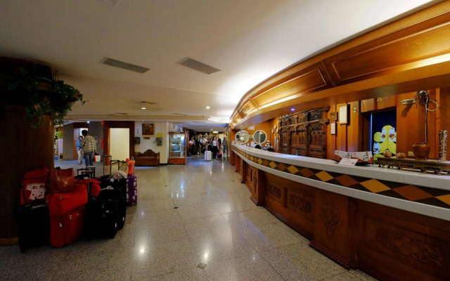 Yawan Spa Hotel