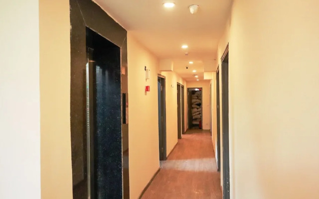 Hotel Noida Grand 121