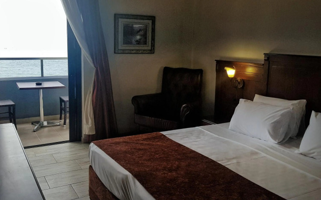 Paralia Beach Boutique Hotel