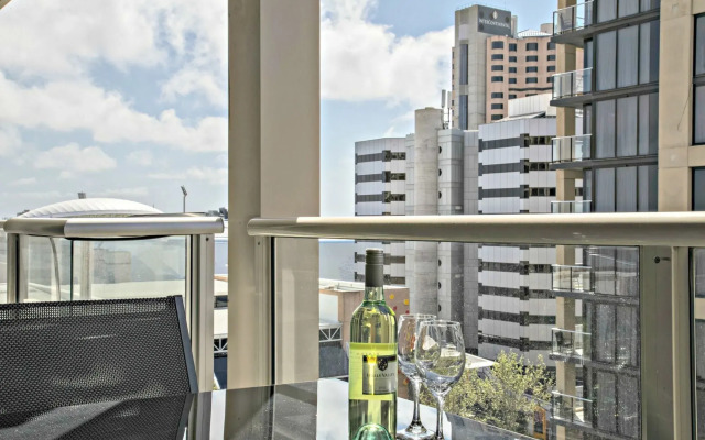 Adelaide DressCircle Apartments North Terrace