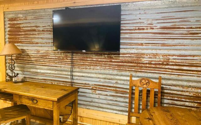 Deluxe Big Texan Multi Suite