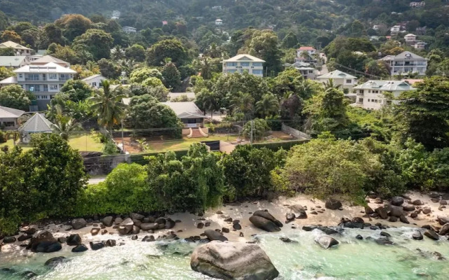 Beau Vallon Studios