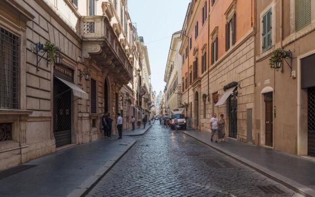 Fontanella Borghese - 2 minutes walk by Spanish Steps!