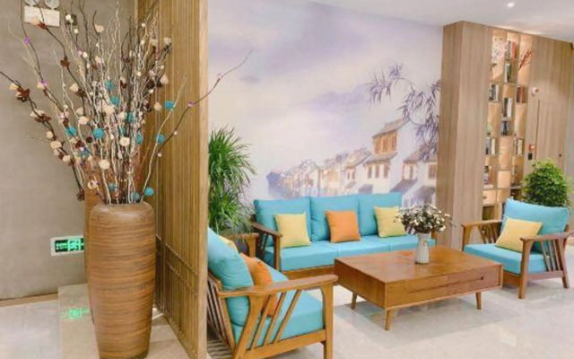 YahaoZhenxuan Hotel (ZhangJiaGang Shopping Park Branch)