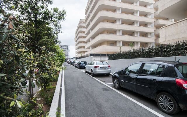 Fonte Laurentina Apartments