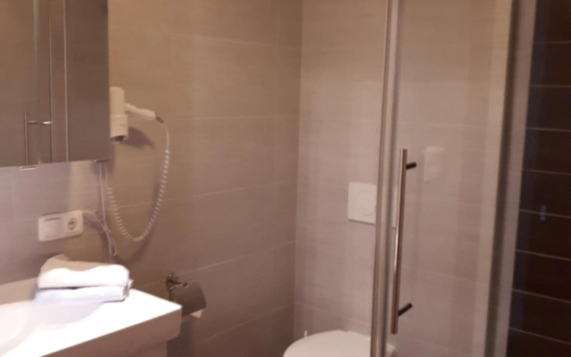 Pension Kreuzinger, 5310 Tiefgraben