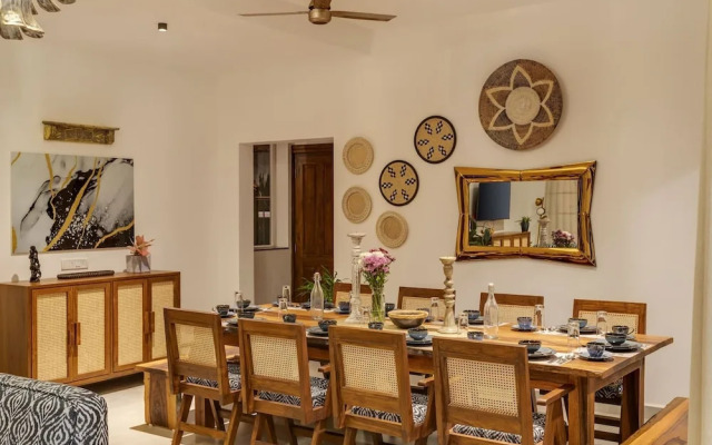 Field View Villa With Pool Perfect for Big Groups