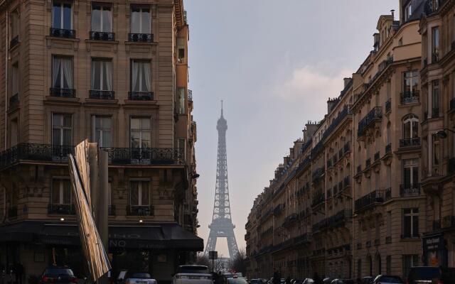 Plaza Tour Eiffel Hotel