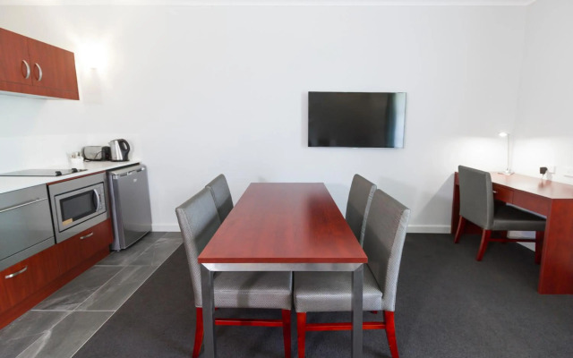 Abode Narrabundah