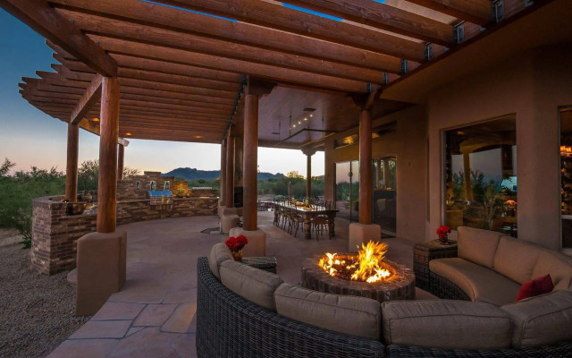 Four Peaks B and B Romantic Getaway