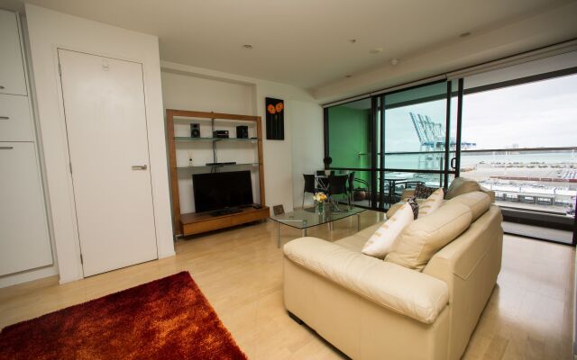 Stunning Views Central Apartment