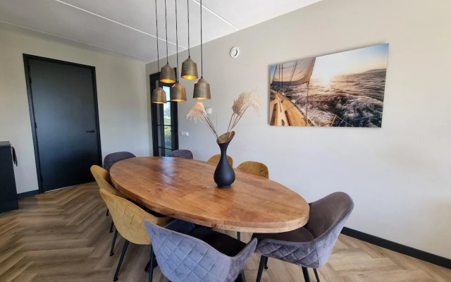 Modern Water Villa on the Frisian Water